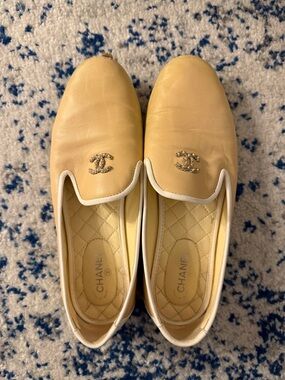 Chanel Interlocking CC Logo Leather Loafers